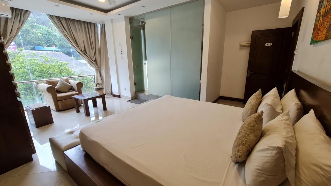 Quick Stop Inn Kandy Zewnętrze zdjęcie