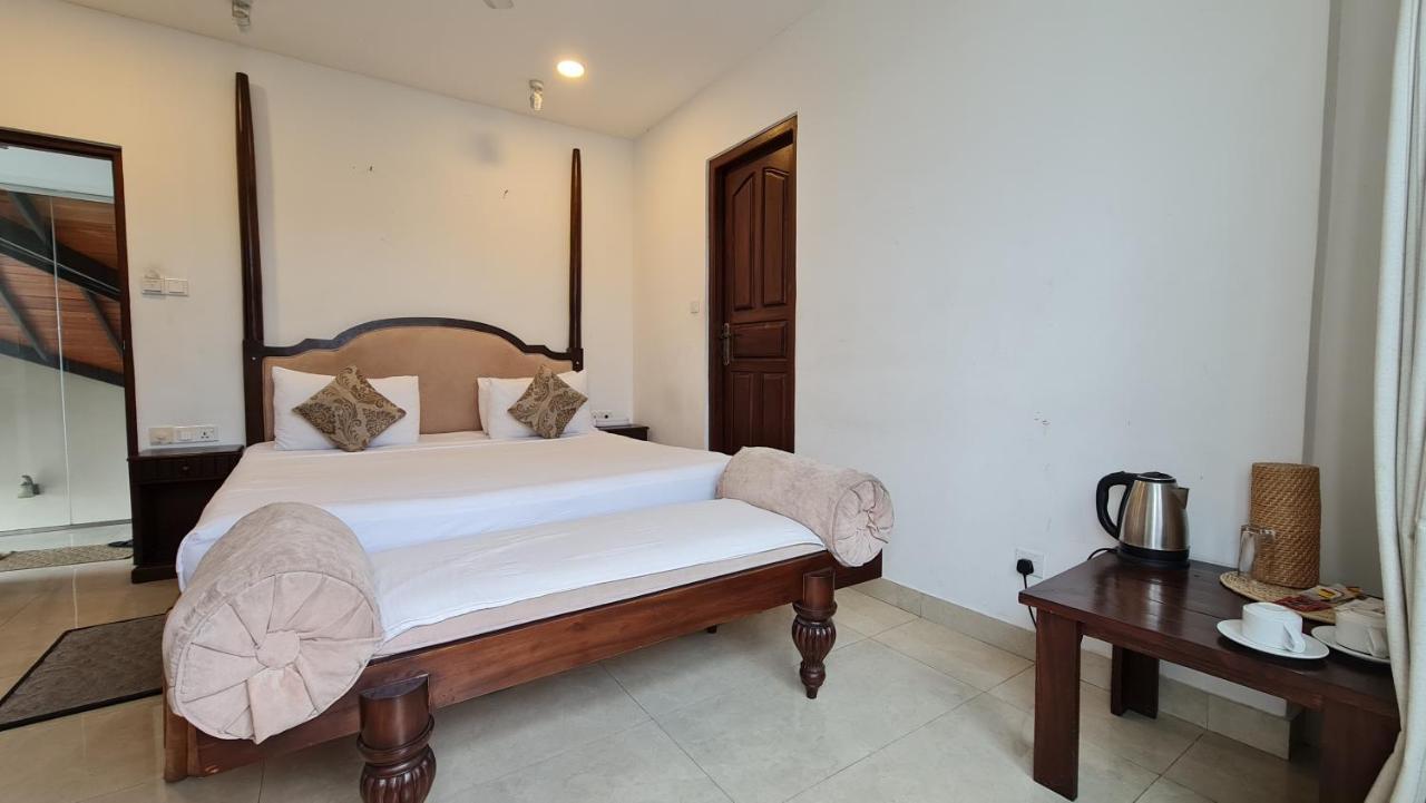 Quick Stop Inn Kandy Zewnętrze zdjęcie