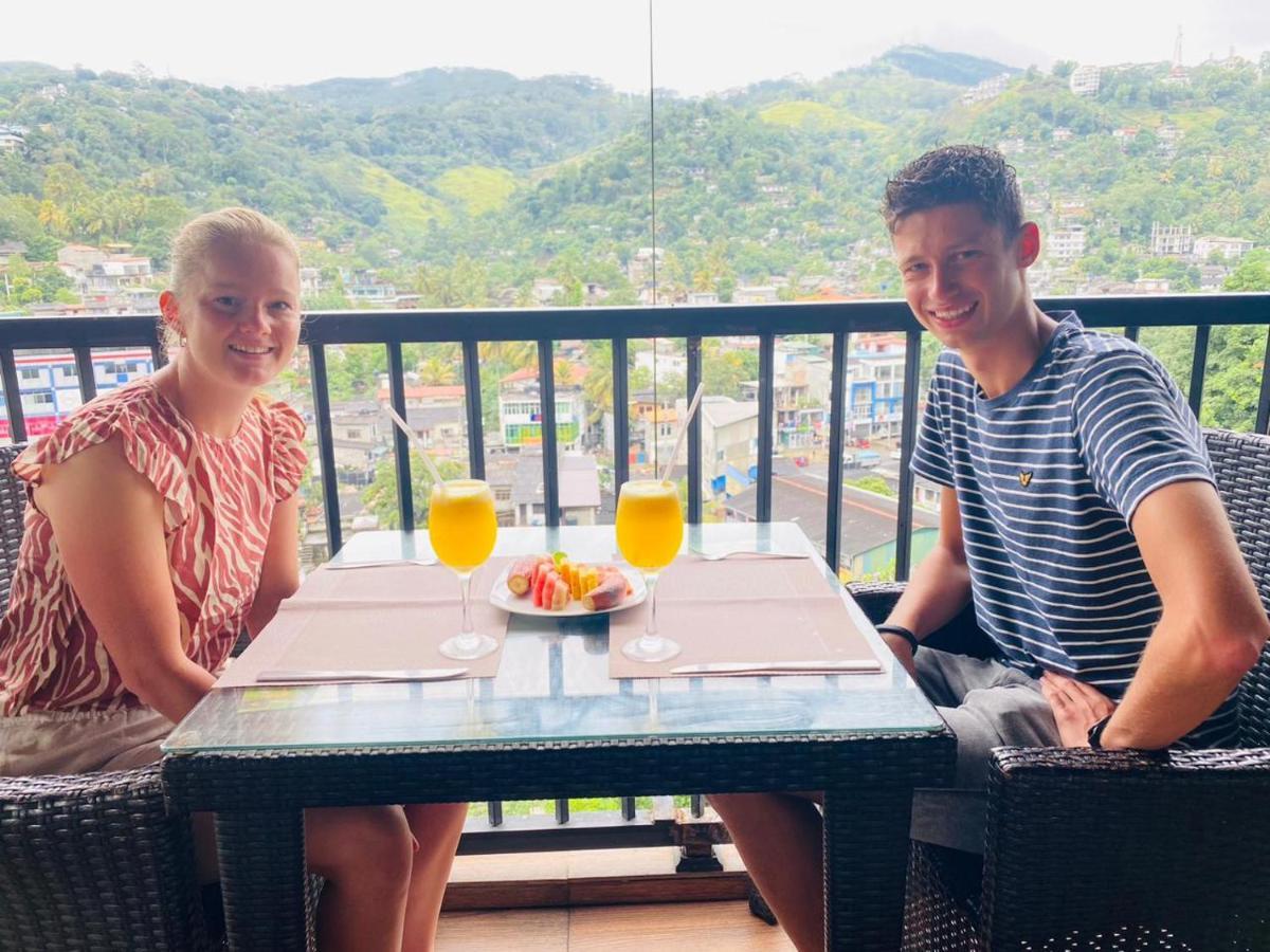Quick Stop Inn Kandy Zewnętrze zdjęcie