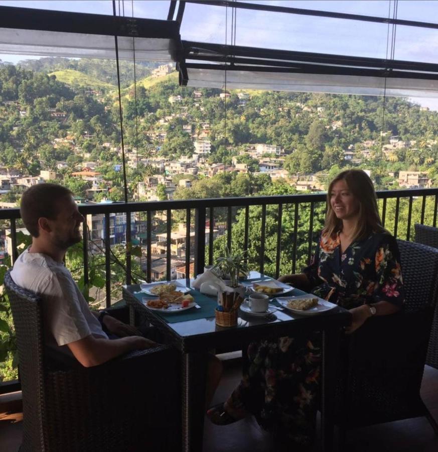 Quick Stop Inn Kandy Zewnętrze zdjęcie